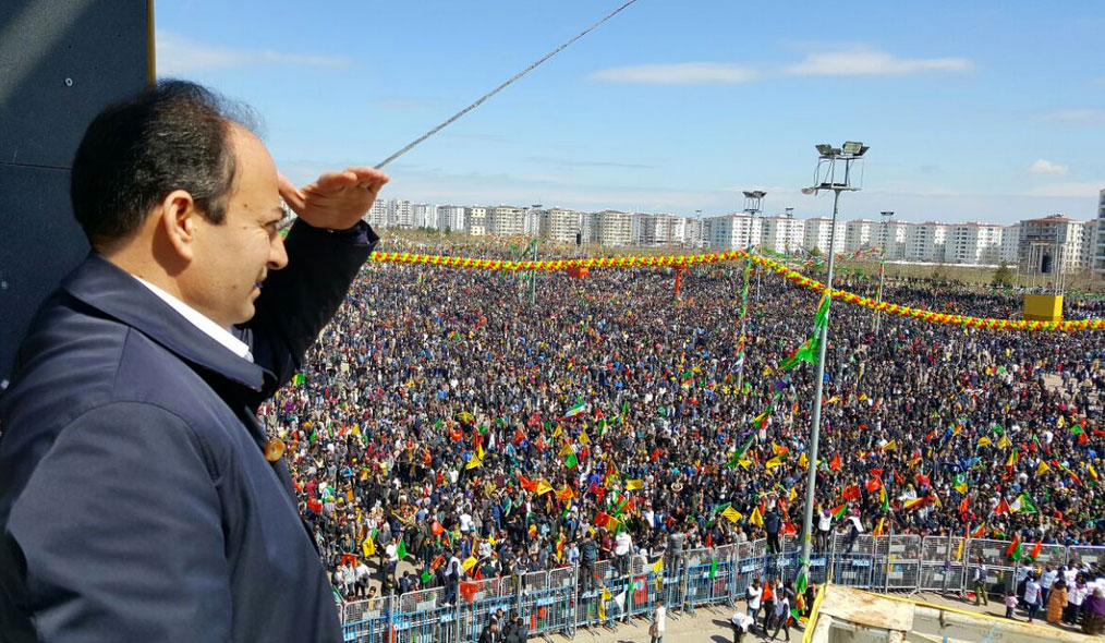 Նեւրոզ, փիրոզ պէ